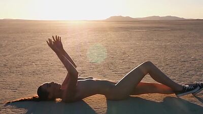 Big boobed all natural naked beauty Willa Prescott posing in the desert