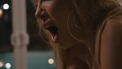 Cockriding tranny penetrated in asshole by nympho male