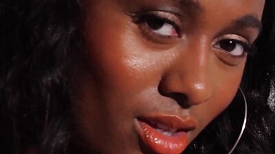 Flexible ebony dancer Jahla Pope stripping to show her perfect natural tits