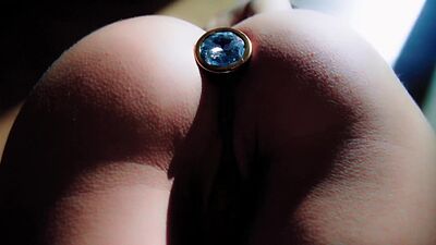 Petite Maya Woulfe likes anal in her private life