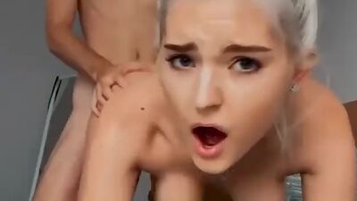 Stepsister Eva Elfie Catches her Roommat