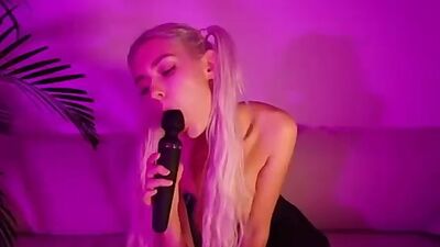 My Dirty Experience of being a Webcam Slut on Stripchat Eva Elfie