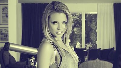 Brunette teen exposed stunning big ass after passion striptease action