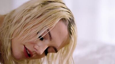 Two big tits lesbian in love enjoyed pussy licking after hot body massage