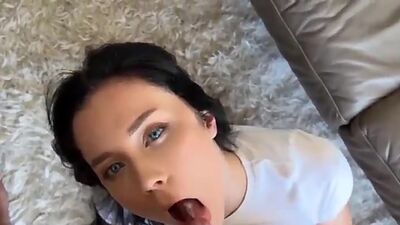 Horny Stepsister Gets Turned on by Drawi