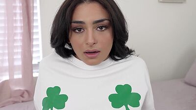 Latina teen stepsister Vanessa Moon was smokin hot for unlucky stepbrother