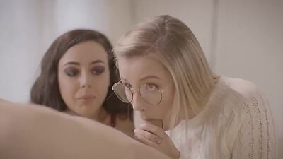 Brunette bff gets stepbro to fuck his virgin stepsister