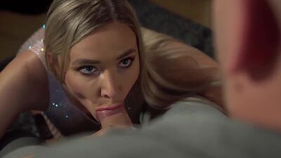 Cockriding slutty babe penetrated by BWC after deepthroating