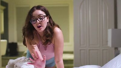 Leana Lovings slowly burning up with lust for Freya