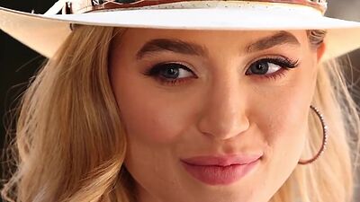 Busty farm les babes in scissoring action after facesitting