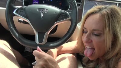 Jodi West Shows the Benefits of having a self Driving Tesla