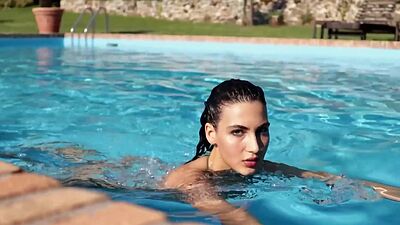 Curvy big ass teen model Gena Miller shows perfect ass after striptease