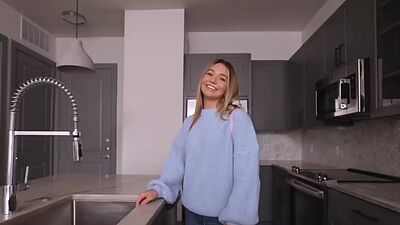 Future tenant gags for a discount