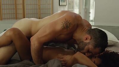 Pornstar Scarlit Scandal rides huge dick after oral sex