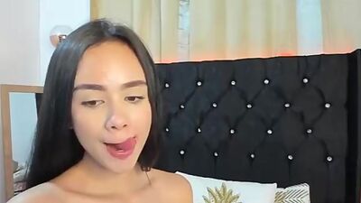 Stepsister Loves the Cum in her Face and Eat it