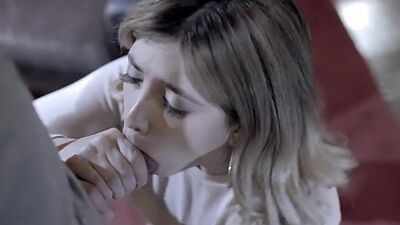 Guy rims and fucks a petite teen babysitter in the kitchen