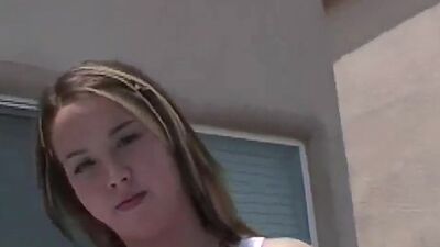 Hot teen teases us in the pool