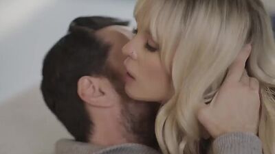 Lilly Bell and Tommy Pistol had intense energetic sex