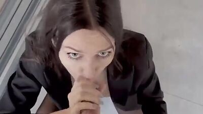 Buying a Real Estate Turned into a Rough Face Fuck for a Brunette