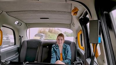 Car lady enjoys fucking in missionary by BWC driver