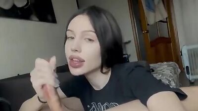 18 yo Stepsister Gets Her first Throatpie