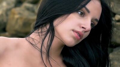 Perfect young babe Sasha shows off body in nature solo