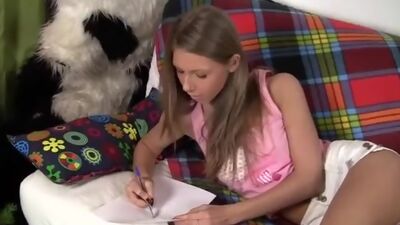 Tenage girl satisfied with huge sex toy