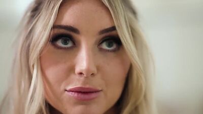 A hug that makes Vanessa  and Kayley leads to an intimate attraction