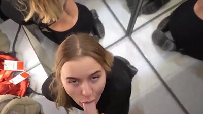 Babe Gets Public Risky Blowjob in Fitting Room Close to be Caught