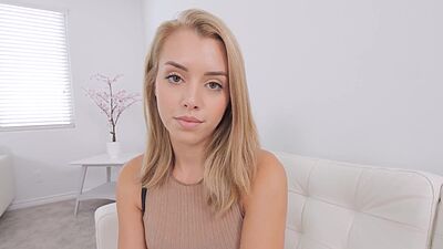 Hot teen stepsister Lila Love dared to show ass and pussy to new stepbro