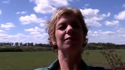 Outdoor MILF teases and strips for us