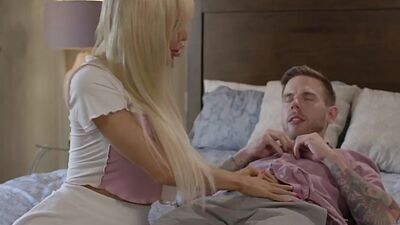 Shemale Brittney Kade and her TS friend swap their boyfriends