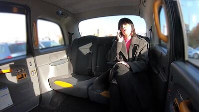 Big ass taxi babe gets fucked in taxi outdoor by driver