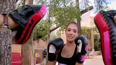 Jynx Maze definitely knows how to make a man bust a good nut