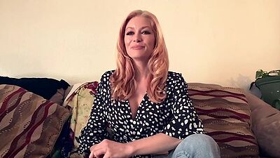 Squirting bitches make pussies wet while eating pussies