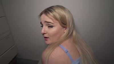 Bigass babe accepts sex 4 money by stranger after casting