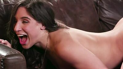 Busty lez MILF squirting after rimming sex with babe