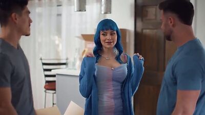 Jewelz Blu invite Seth to join her in on the bed