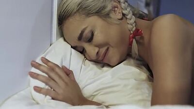 Stepdaddy rims and fucks Asian deepthroating stepdaughter