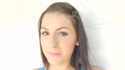 18 year old newcomer Meg Magic has amazingly long ass and a surprisingly fuckable asshole. Huge gapes and nice swallow in this one.