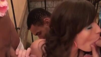 Group sex with the girl on a Hawaiian party