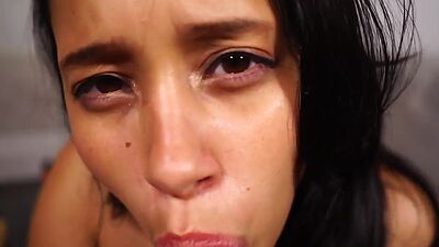 Lia Ponce toys her pussy with a dildo