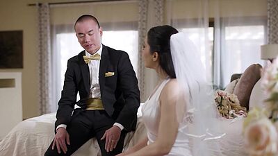 Naughty big ass MILF bride enjoyed deep anal sex after she deepthroated