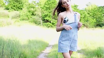 Petite brunette all natural big ass MILFs Gloria Sol body is a pure art