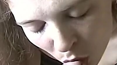 Amateur chick makes him cum by sucking him off real good