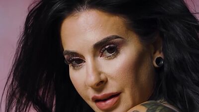 Big tits Joanna Angel on wings of lust and showed her perfect curvy body