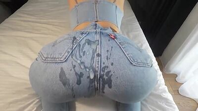 Fucked a Girl at Home Cum on her Ass in Jeans CUM ON ASS