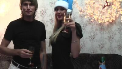 Real couple porn on Christmas scene 2