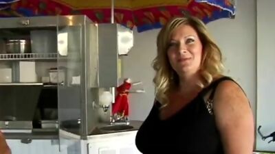 Chunky MILF Loves the Meat