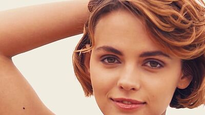 Petite teen model Ariel posing naked outdoor and exposed her perfect booty